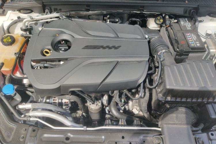 Used MG 7 2023 2.0T Automatic Hunter Luxury Edition Engine Bay