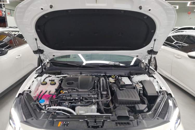 Used MG 7 2023 1.5T DCT Supreme Comfort Edition Engine Bay