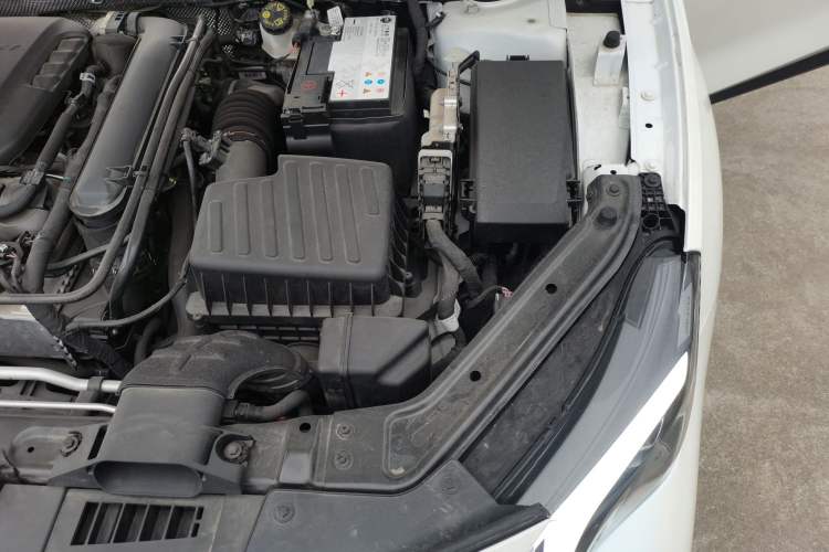 Used MG 7 2023 1.5T DCT Luxurious Supreme Edition Engine Bay Left