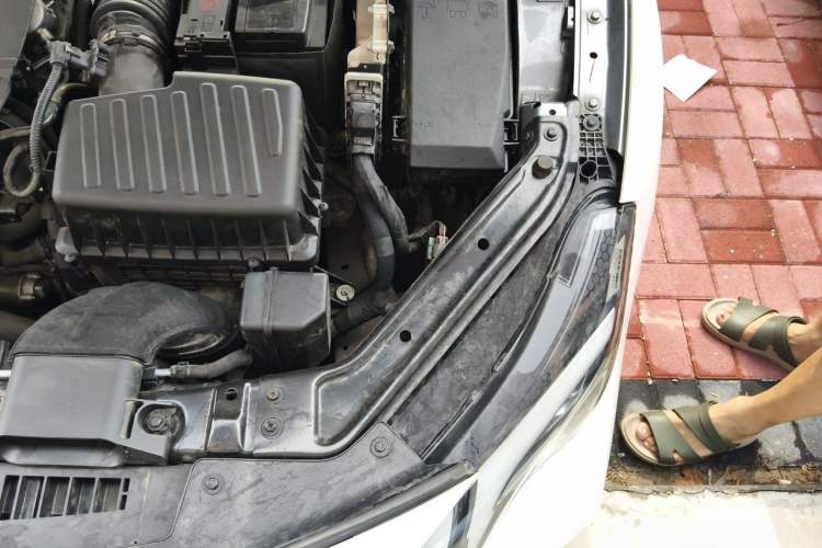 Used MG 7 2023 2.0T Automatic Hunter Luxury Edition Engine Bay Left