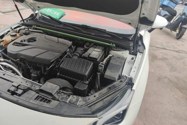 Used MG 7 2023 2.0T Automatic Trophy+ Ignition Glory Edition Engine Bay Left