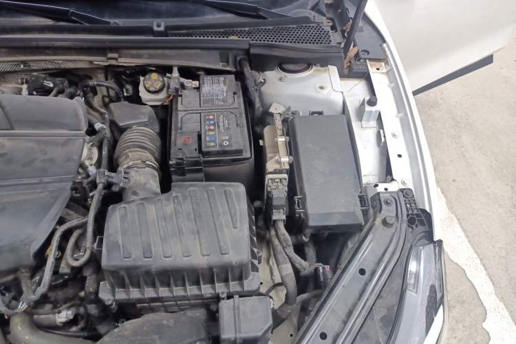 Used MG 7 2023 2.0T Automatic Hunter Luxury Edition Engine Bay Left