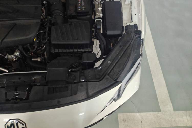 Used MG 7 2023 2.0T Automatic Hunter Luxury Edition Engine Bay Left