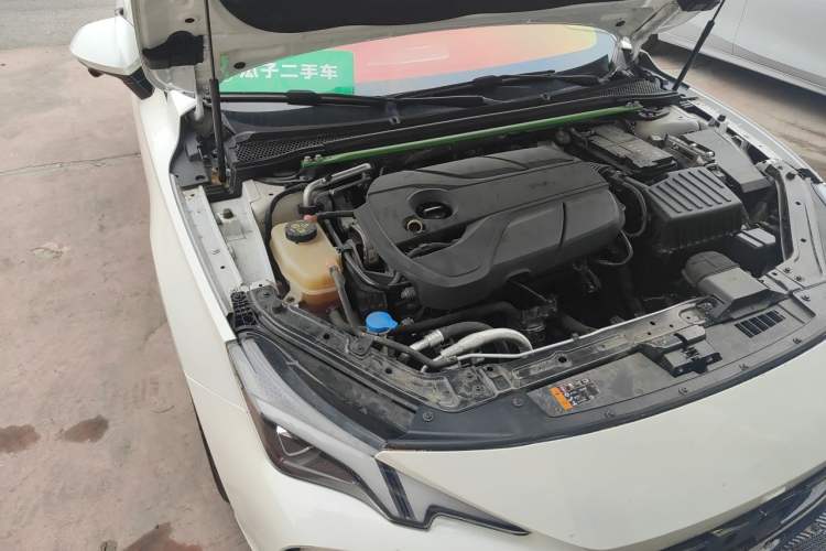 Used MG 7 2023 2.0T Automatic Trophy+ Ignition Glory Edition Engine Bay Right