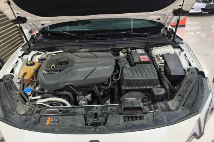 Used MG 7 2023 2.0T Automatic Hunter Luxury Edition Engine Bay