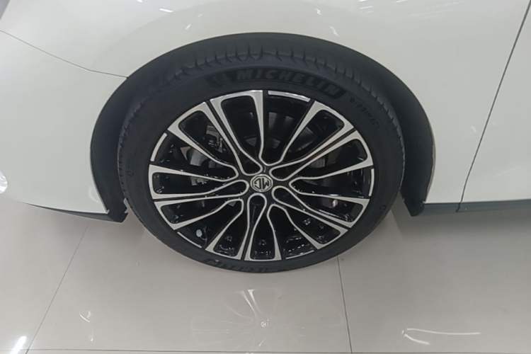 Used MG 7 2023 1.5T DCT Elegant & Graceful Edition Exterior 4