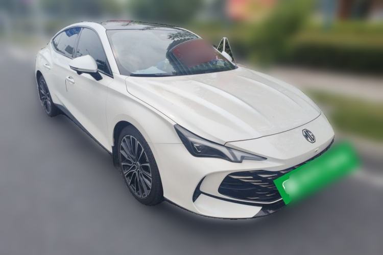 Used MG 7 2023 1.5T DCT Elegant & Graceful Edition Front Right 45 Deg