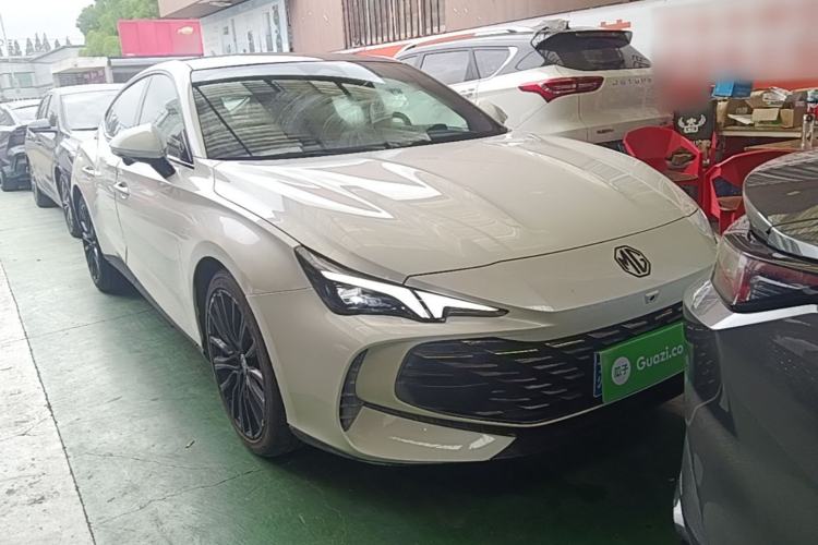 Used MG 7 2023 1.5T DCT Elegant & Graceful Edition Front Right 45 Deg