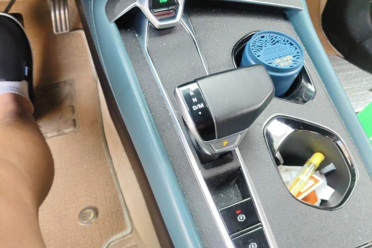 Used MG 7 2023 2.0T Automatic Hunter Luxury Edition Gear Lever