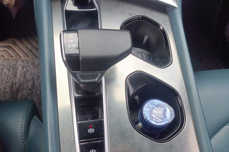 Used MG 7 2023 2.0T Automatic Hunter Luxury Edition Gear Lever