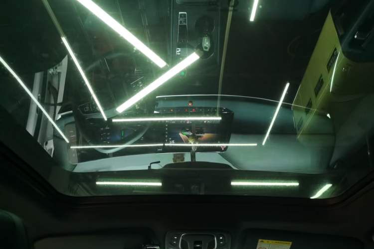Used MG 7 2023 2.0T Automatic Hunter Luxury Edition Headliner