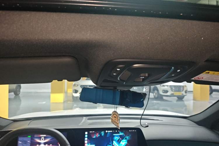 Used MG 7 2023 2.0T Automatic Hunter Luxury Edition Headliner