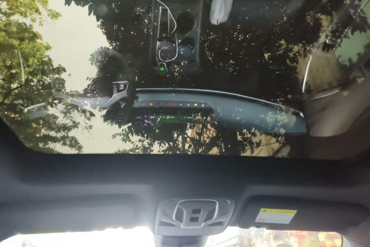 Used MG 7 2023 2.0T Automatic Hunter Luxury Edition Headliner