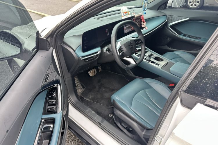 Used MG 7 2023 2.0T Automatic Hunter Luxury Edition Interior 6