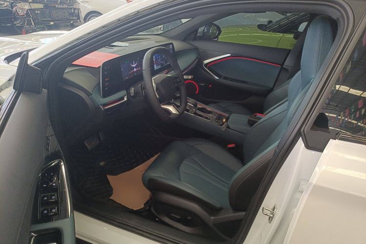 Used MG 7 2023 2.0T Automatic Hunter Luxury Edition Left Front Seat