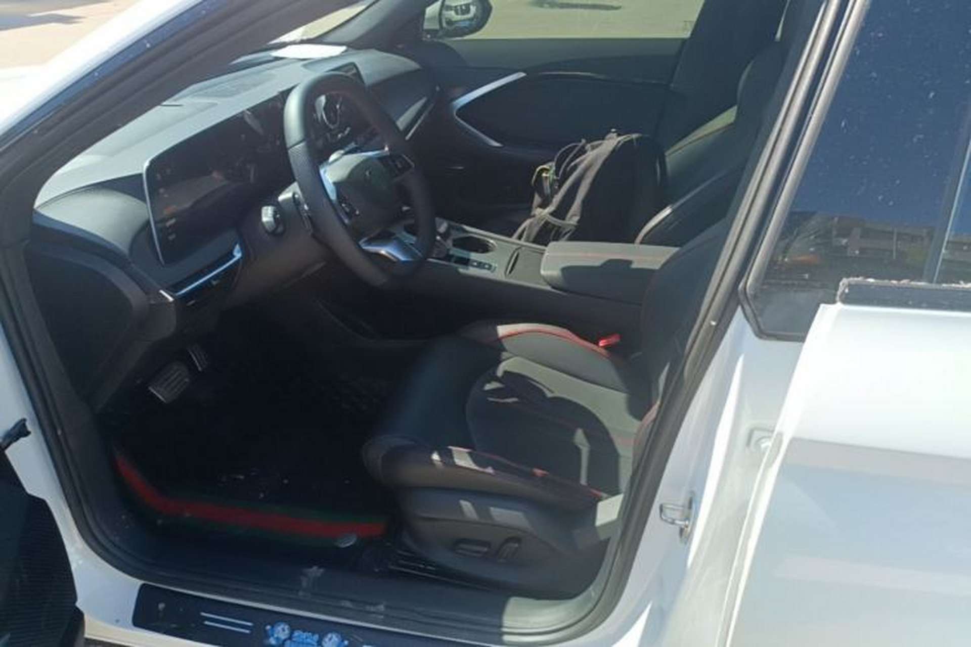 Used MG 7 2023 2.0T Automatic Hunter Luxury Edition Left Front Seat