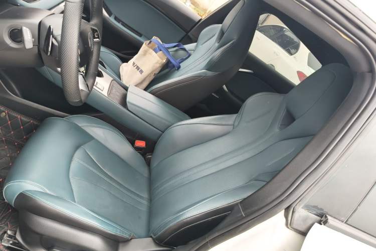 Used MG 7 2023 2.0T Automatic Hunter Luxury Edition Left Front Seat