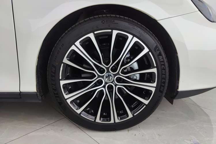 Used MG 7 2023 2.0T Automatic Hunter Luxury Edition Left Front Wheel Hub