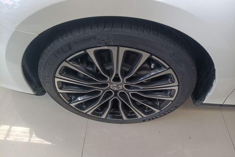 Used MG 7 2023 2.0T Automatic Hunter Luxury Edition Left Front Wheel Hub