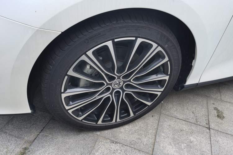 Used MG 7 2023 2.0T Automatic Hunter Luxury Edition Left Front Wheel Hub