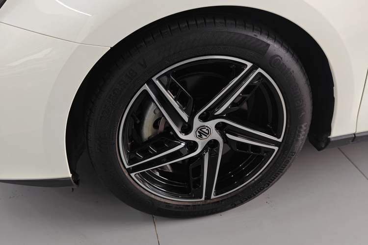 Used MG 7 2023 1.5T DCT Luxurious Supreme Edition Left Front Wheel Hub