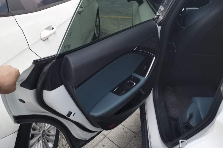 Used MG 7 2023 2.0T Automatic Hunter Luxury Edition Left Rear Door Interior