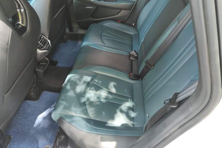 Used MG 7 2023 2.0T Automatic Trophy+ Ignition Glory Edition Left Rear Seat