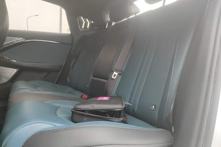 Used MG 7 2023 2.0T Automatic Trophy+ Ignition Glory Edition Left Rear Seat