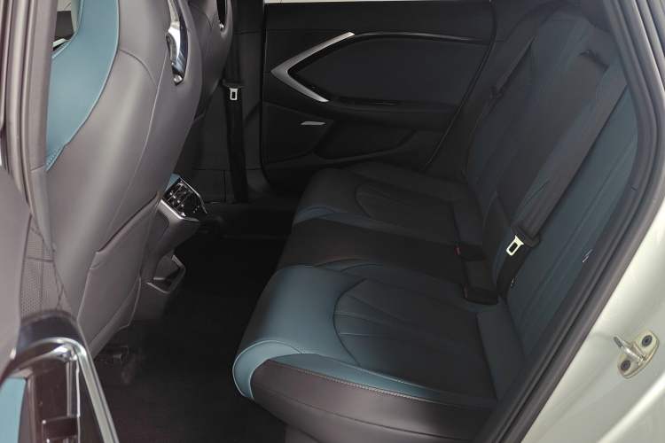 Used MG 7 2023 1.5T DCT Luxurious Supreme Edition Left Rear Seat