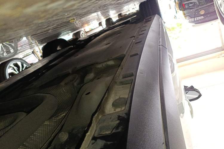 Used MG 7 2023 1.5T DCT Luxurious Supreme Edition Left Side Sill