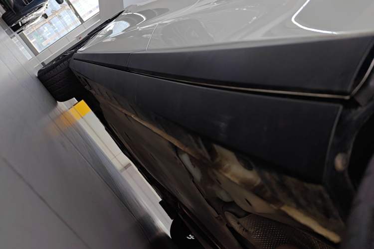 Used MG 7 2023 1.5T DCT Luxurious Supreme Edition Left Side Sill