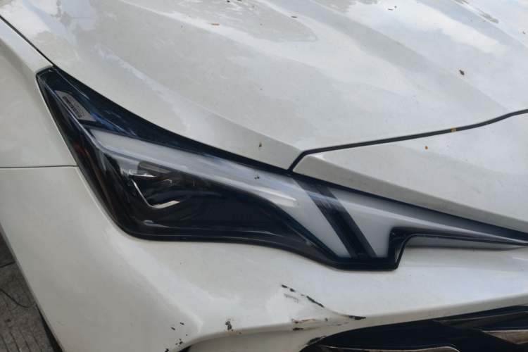 Used MG 7 2023 2.0T Automatic Hunter Luxury Edition Right Front Headlight