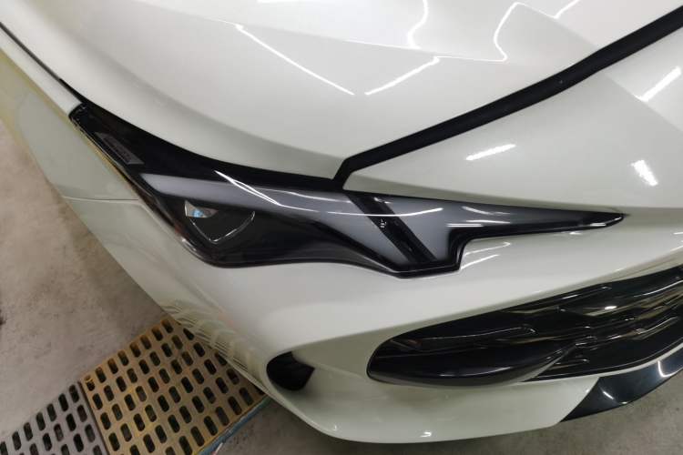 Used MG 7 2023 2.0T Automatic Hunter Luxury Edition Right Front Headlight
