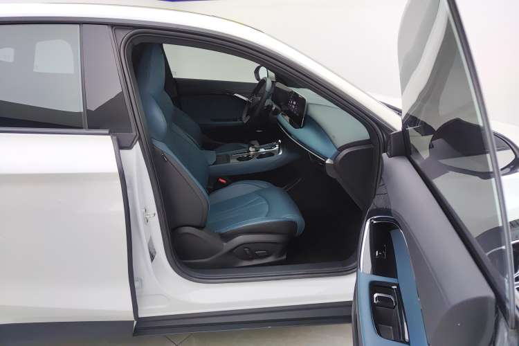 Used MG 7 2023 2.0T Automatic Hunter Luxury Edition Right Front Seat