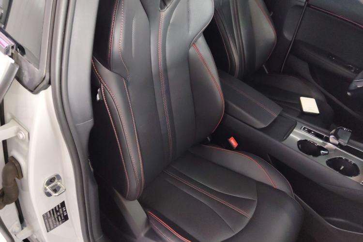 Used MG 7 2023 1.5T DCT Elegant & Graceful Edition Right Front Seat