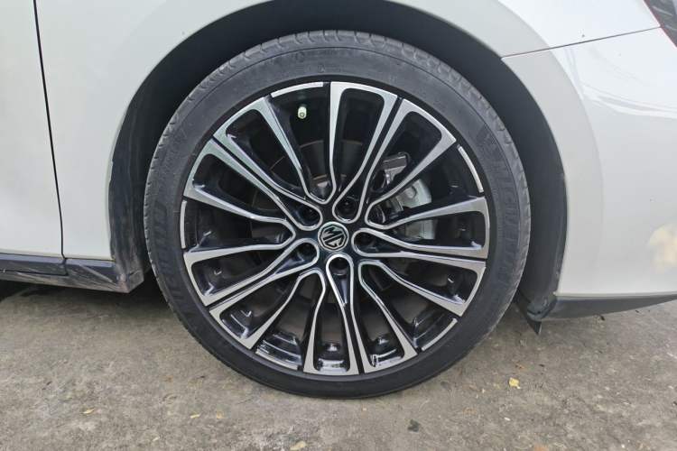 Used MG 7 2023 1.5T DCT Elegant & Graceful Edition Right Front Wheel Hub
