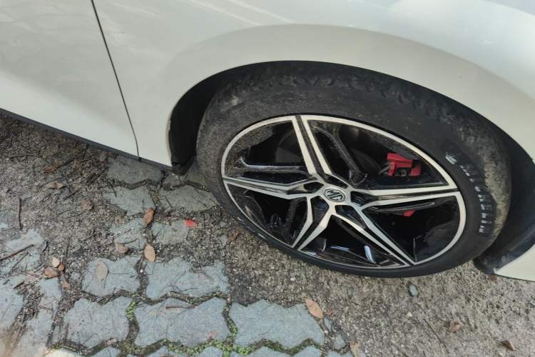Used MG 7 2023 2.0T Automatic Trophy+ Ignition Glory Edition Right Front Wheel Hub