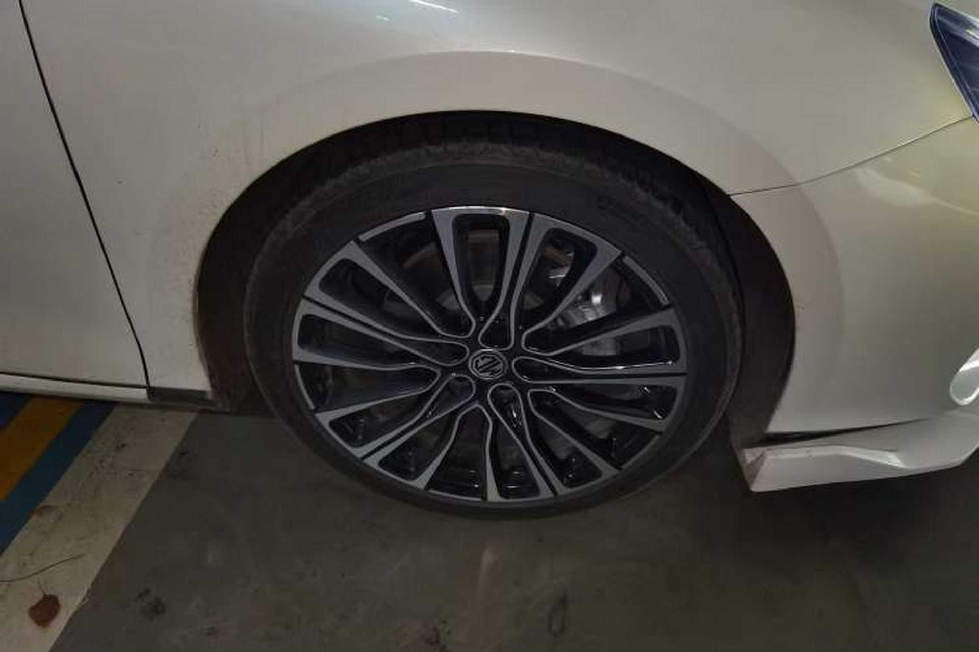 Used MG 7 2023 2.0T Automatic Hunter Luxury Edition Right Front Wheel Hub