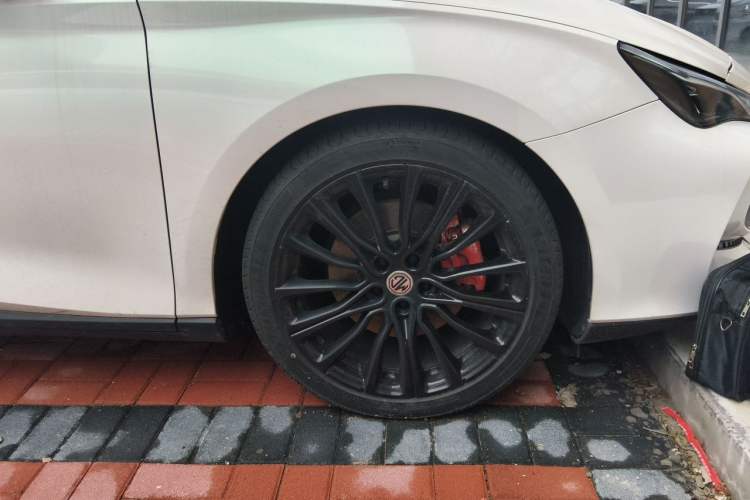 Used MG 7 2023 2.0T Automatic Hunter Luxury Edition Right Front Wheel Hub