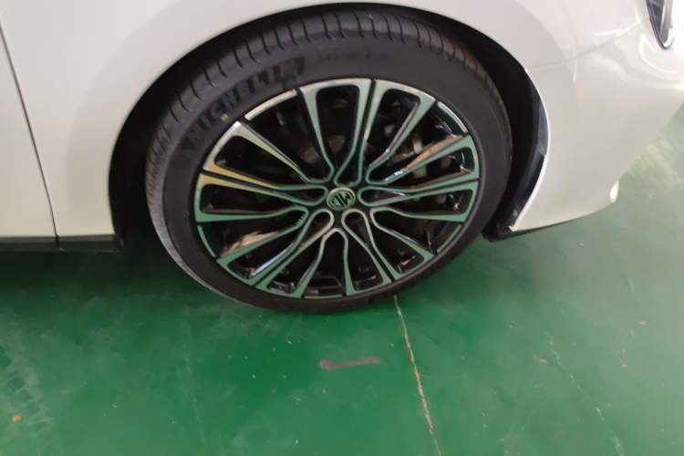 Used MG 7 2023 2.0T Automatic Hunter Luxury Edition Right Front Wheel Hub