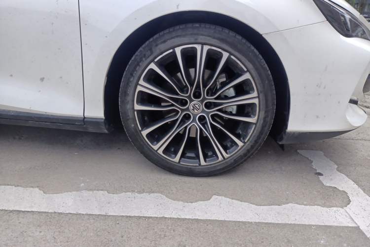 Used MG 7 2023 2.0T Automatic Hunter Luxury Edition Right Front Wheel Hub