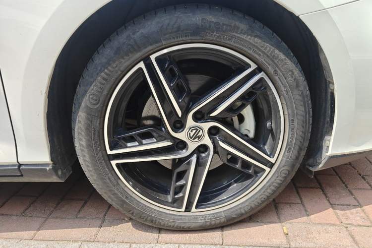 Used MG 7 2023 1.5T DCT Luxurious Supreme Edition Right Front Wheel Hub