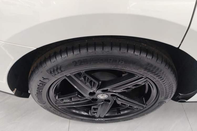 Used MG 7 2023 1.5T DCT Supreme Comfort Edition Right Rear Wheel Hub