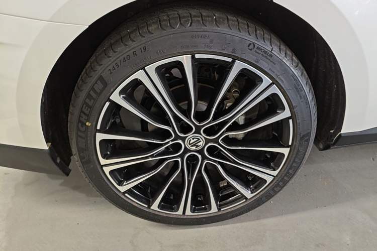 Used MG 7 2023 1.5T DCT Elegant & Graceful Edition Right Rear Wheel Hub