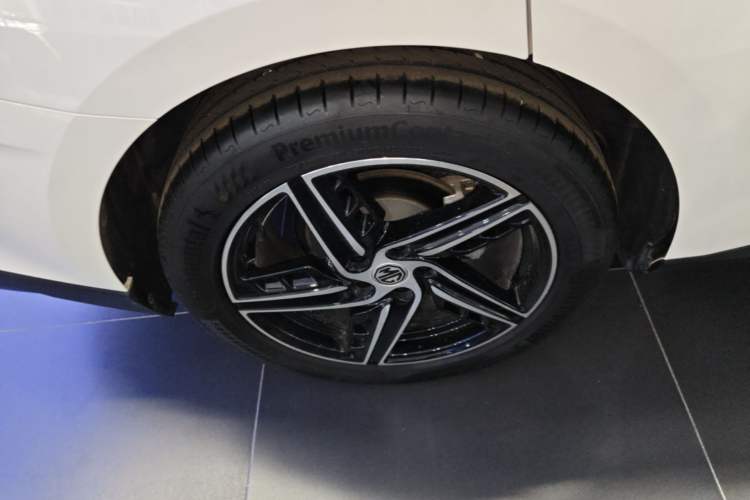 Used MG 7 2023 1.5T DCT Luxurious Supreme Edition Right Rear Wheel Hub