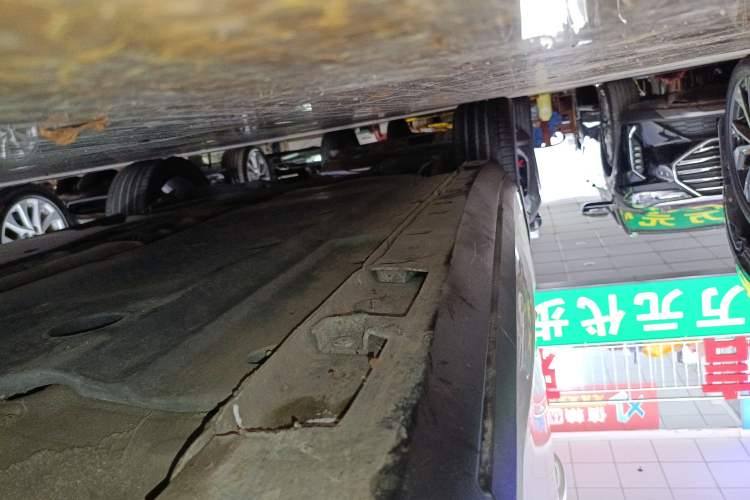 Used MG 7 2023 1.5T DCT Luxurious Supreme Edition Right Side Sill