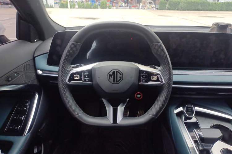 Used MG 7 2023 2.0T Automatic Hunter Luxury Edition Steering Wheel