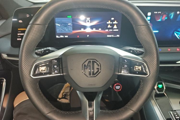 Used MG 7 2023 2.0T Automatic Hunter Luxury Edition Steering Wheel