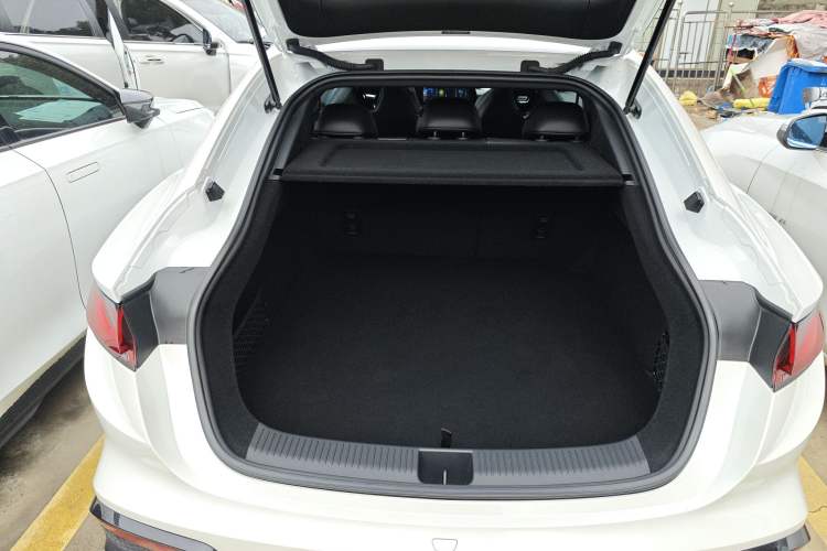 Used MG 7 2023 1.5T DCT Luxurious Supreme Edition Trunk