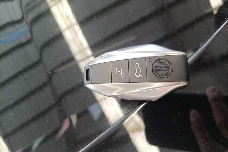 Used MG 7 2023 2.0T Automatic Hunter Luxury Edition Vehicle Key